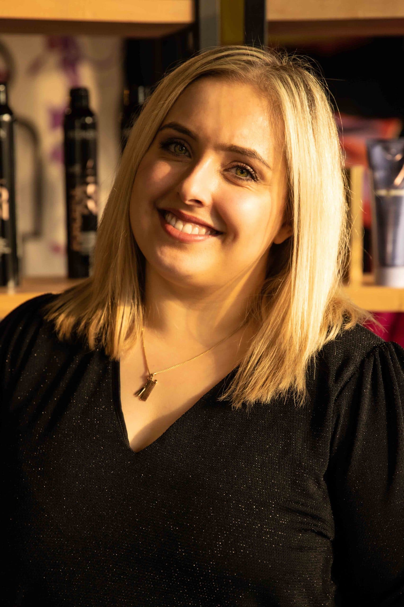 Keiti Stylistin Portrait Koz Hair